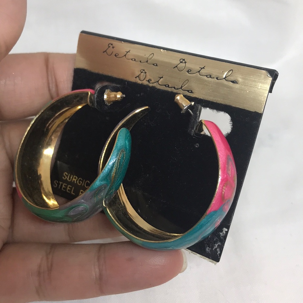 - 💖💙Blue and pink earrings